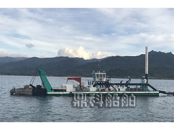 江河18寸绞吸挖泥船